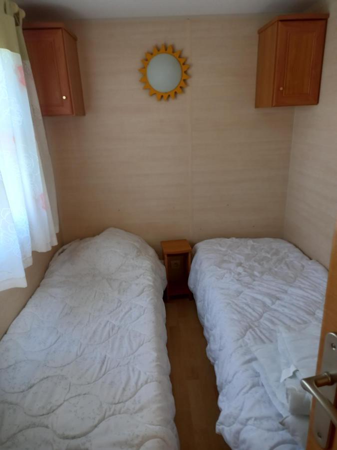 Mobilhome Nature Сен-Лоран-сюр-Мер Екстериор снимка